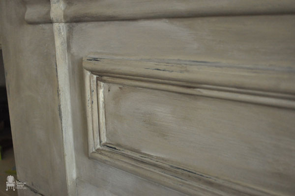 Chalk Paint Fireplace Mantel - Vintage Charm Restored